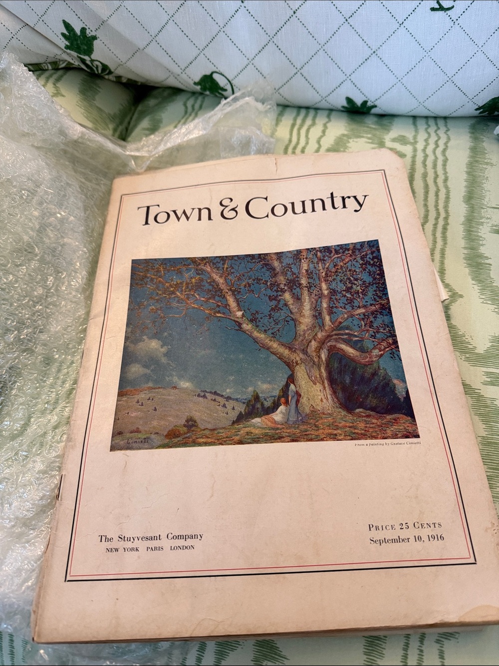 Town & Country Vintage Cover Art Print - Cream Set of 2